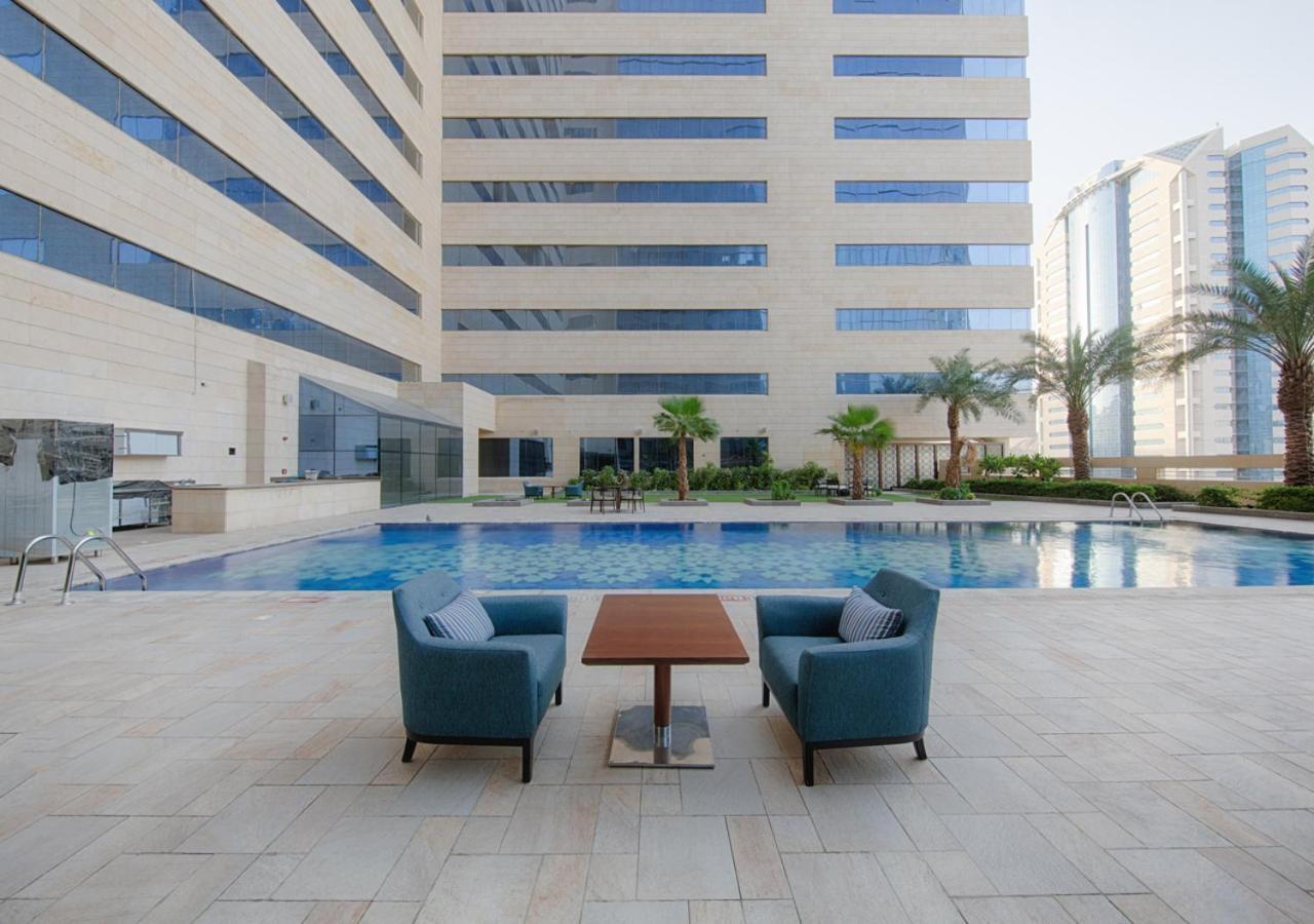 Holiday Suites Al Azizia Mecca Exterior foto Pool area