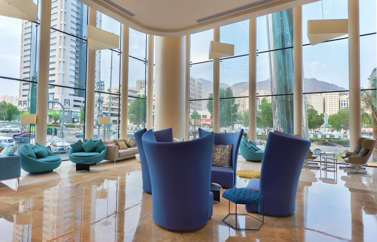 Holiday Suites Al Azizia Mecca Exterior foto Lobby